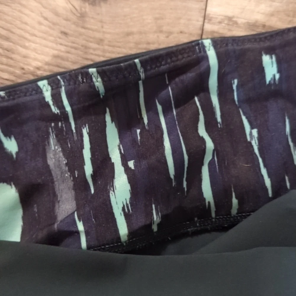 Lululemon - Picture 5 of 5